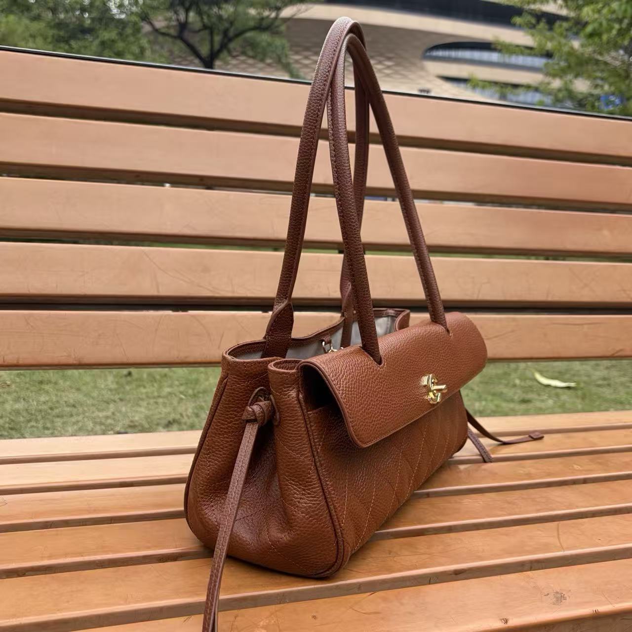 Vintage CHANEL Long Handle Shoulder Tote Bag