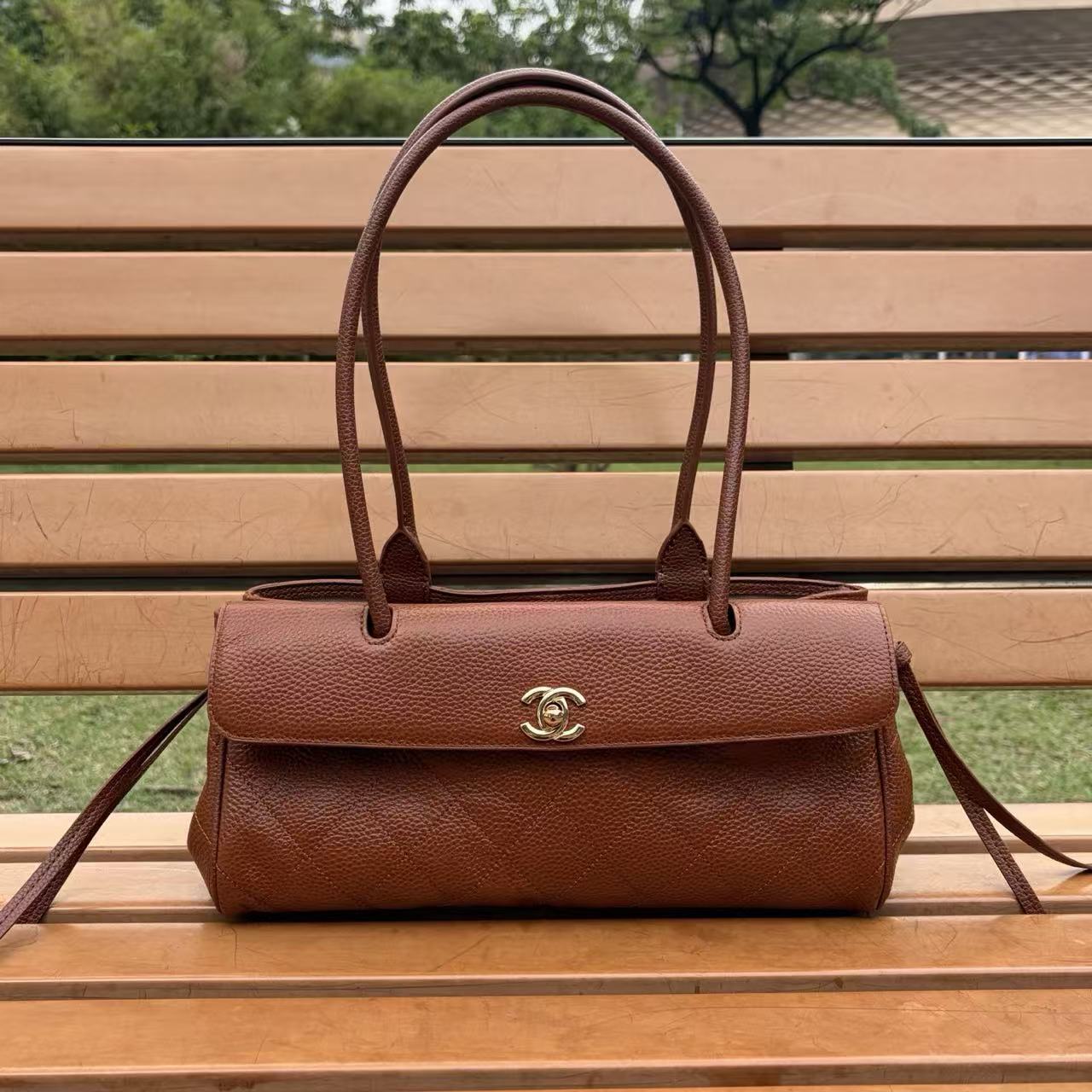 Vintage CHANEL Long Handle Shoulder Tote Bag
