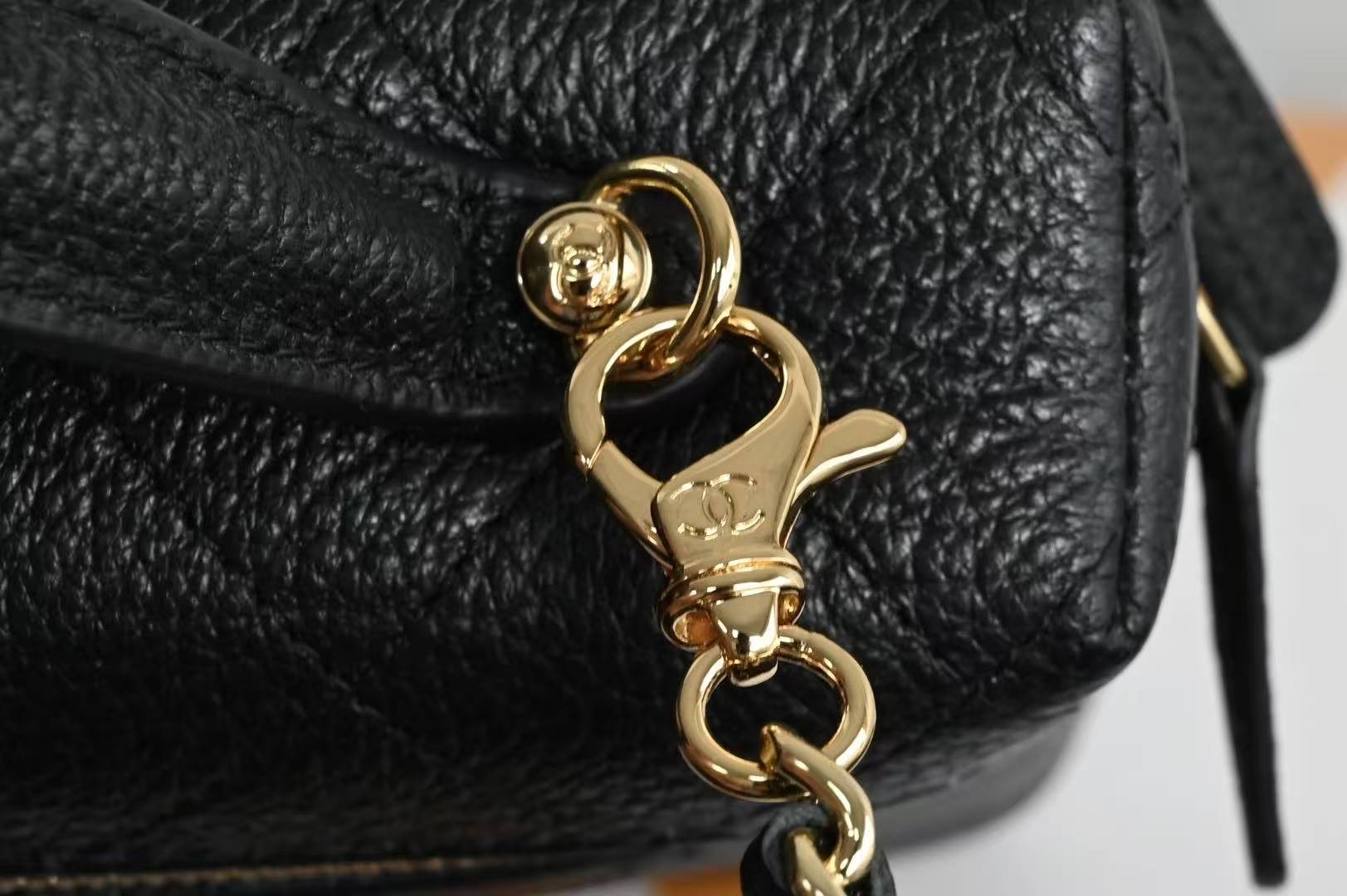 ✨New Arrival, In Stock✨ 26S Original L Box👛