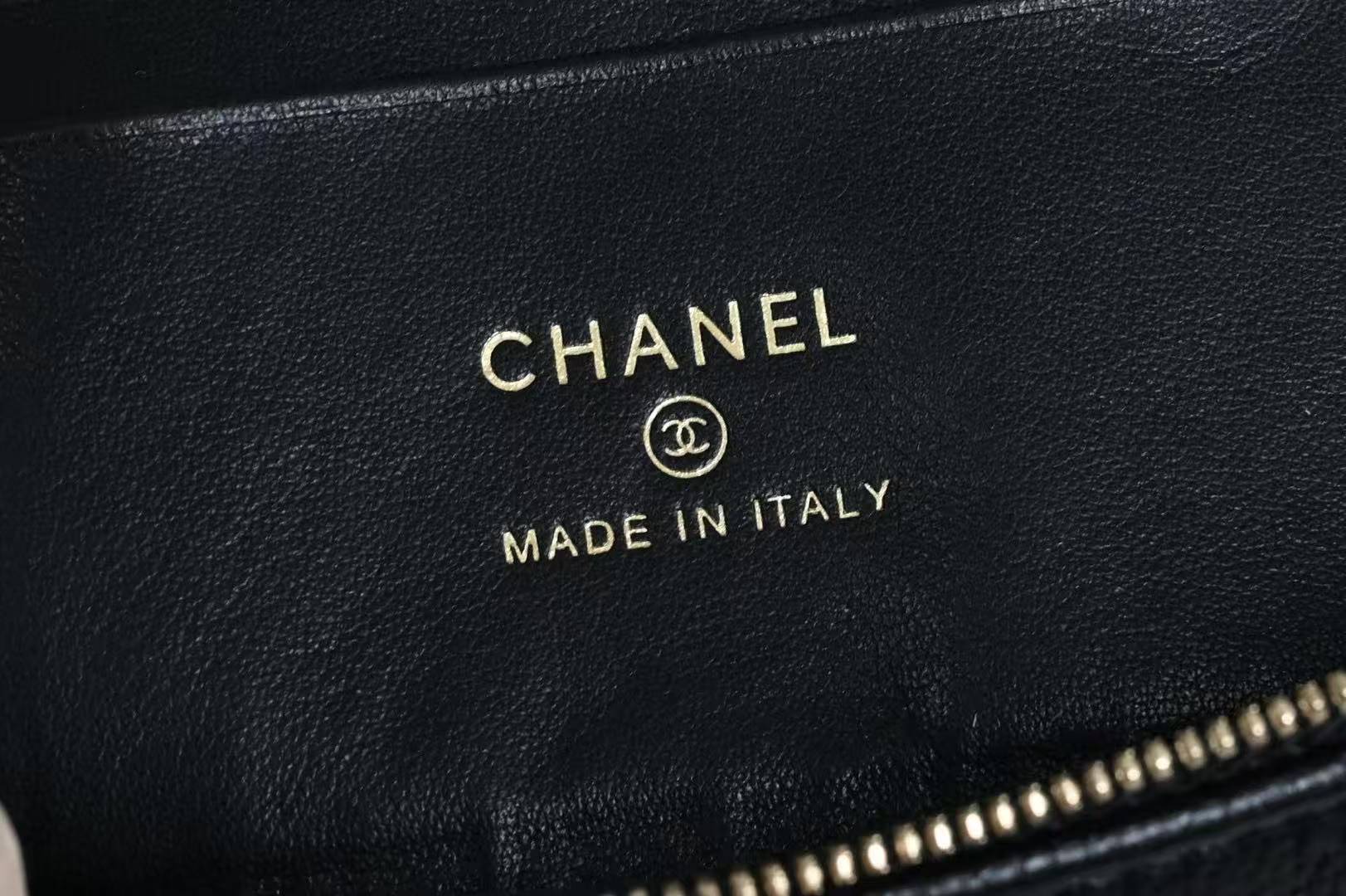 ✨New Arrival, In Stock✨ 26S Original L Box👛