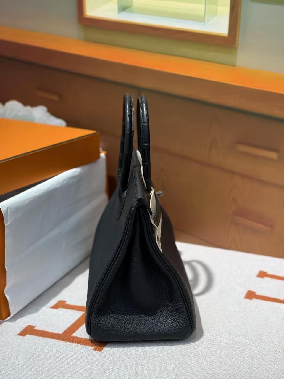 30 Platinum Touch Matte American Togo Black with Silver Buckle
