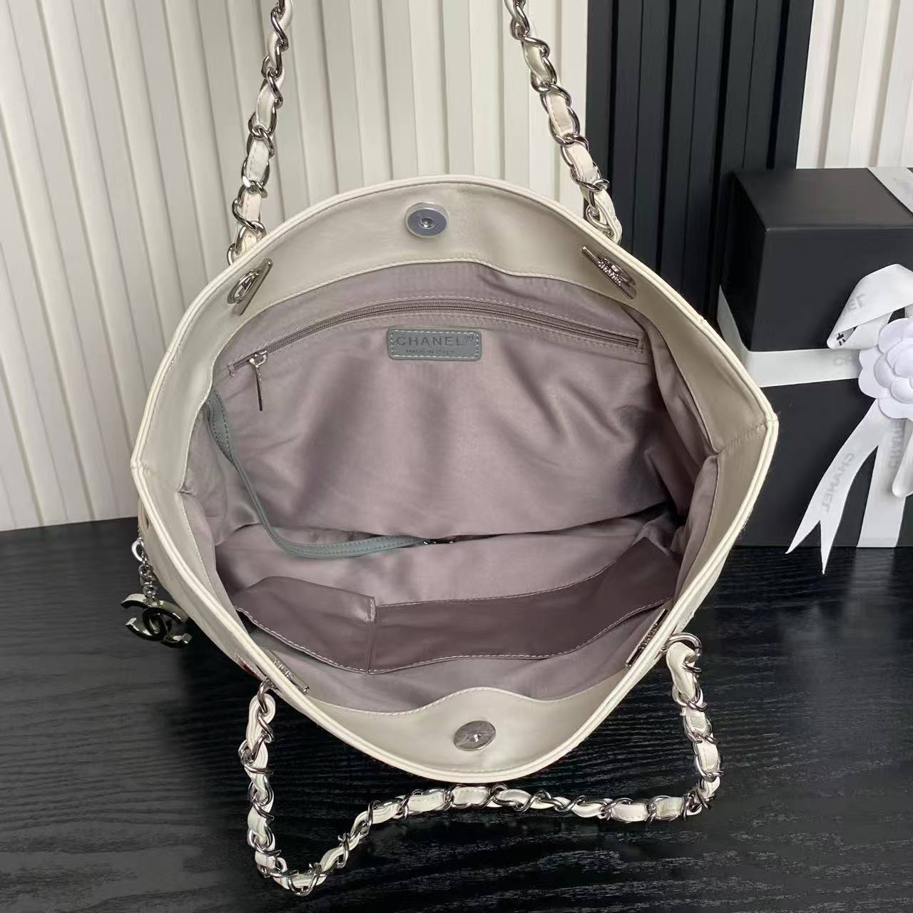 Chanel Paris London Limited Edition Graffiti Airport Tote Bag (Milk White Dyeing Powder)