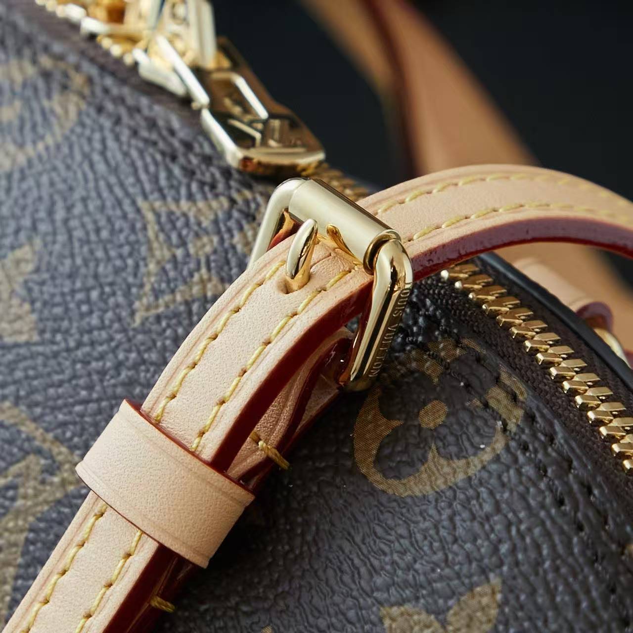 SQUIRE EAST WEST handbag