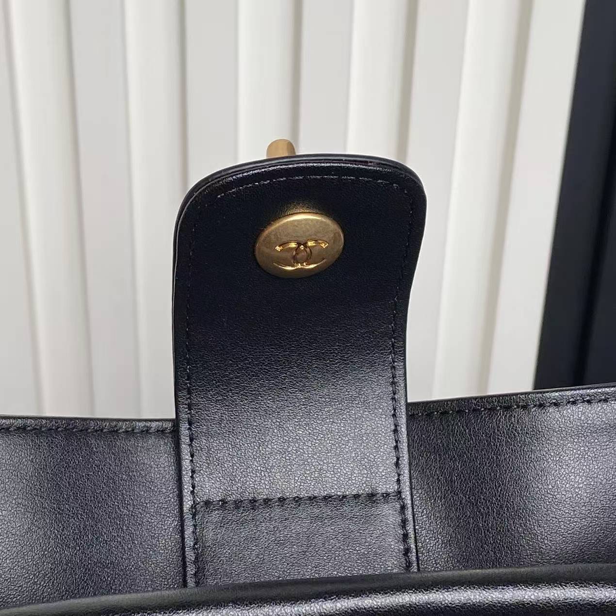 Chanel💘 25A Advanced Atelier AS5634 Hobo Bag