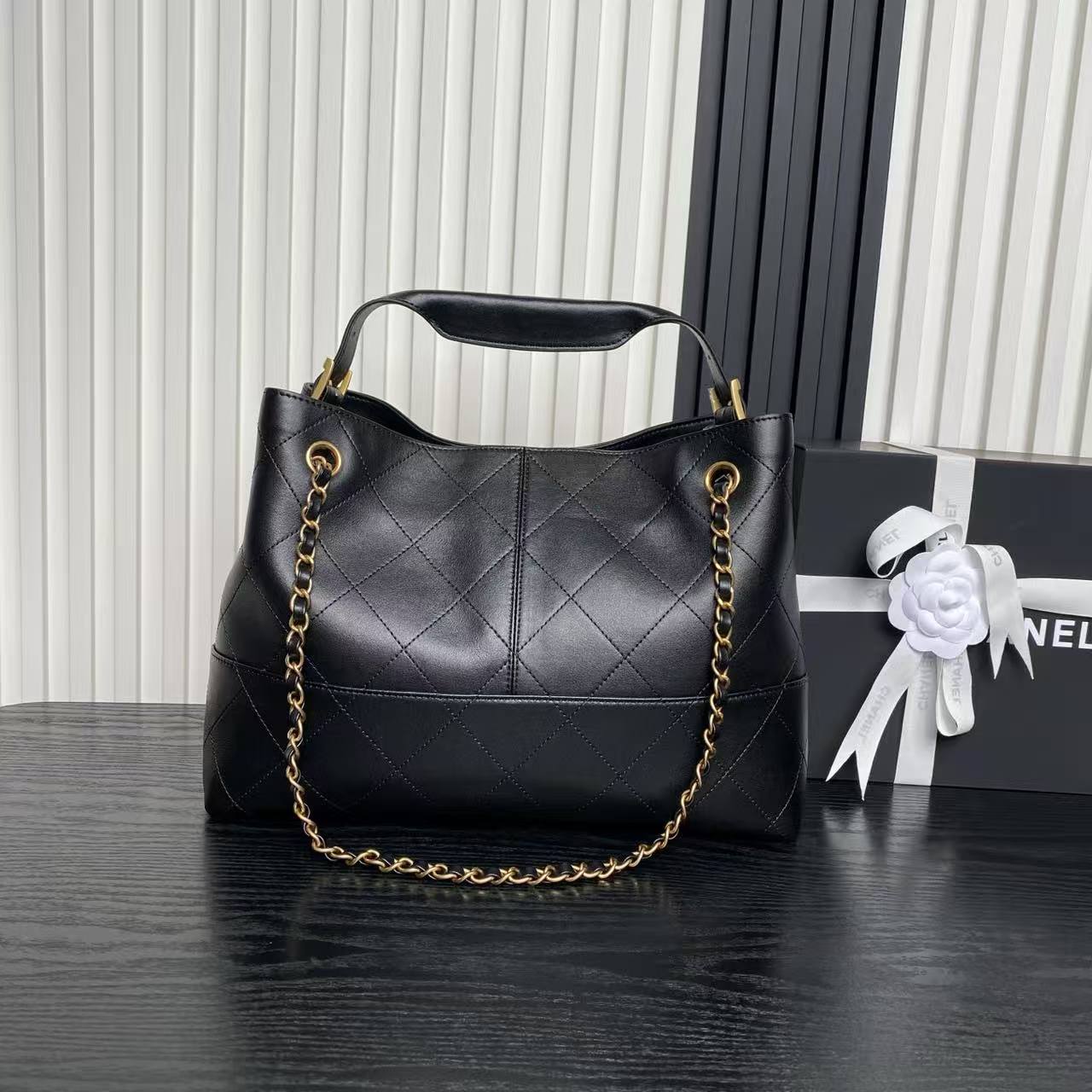 Chanel💘 25A Advanced Atelier AS5634 Hobo Bag