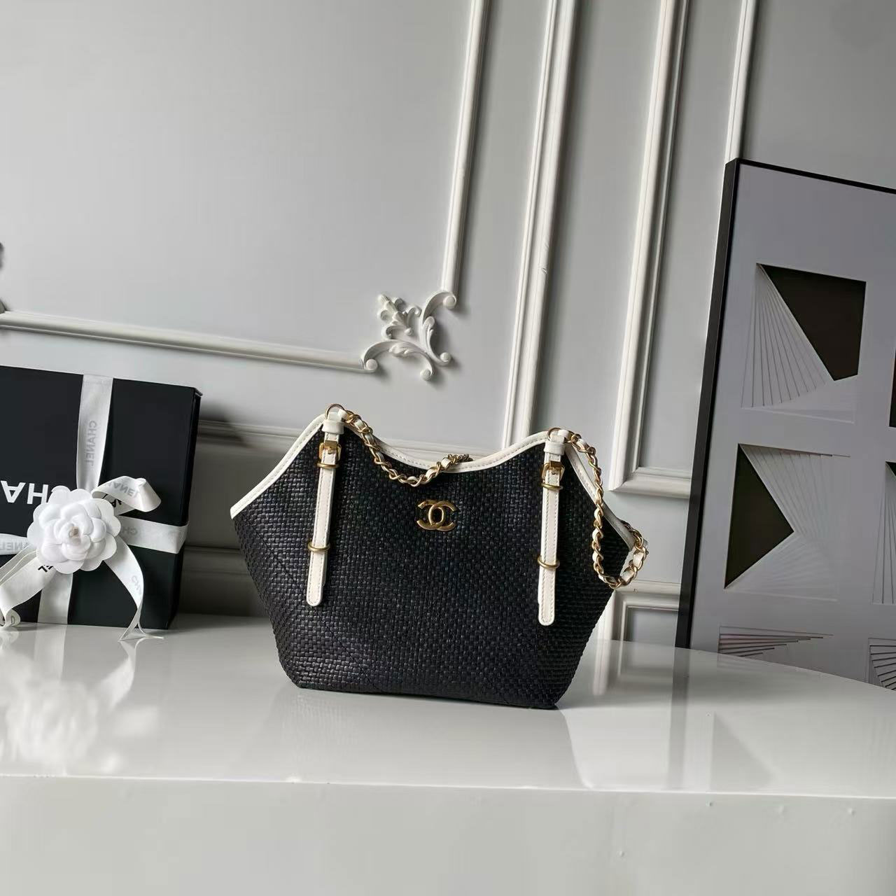 CHANEL white grass woven black leather gold label vacation style tote bag