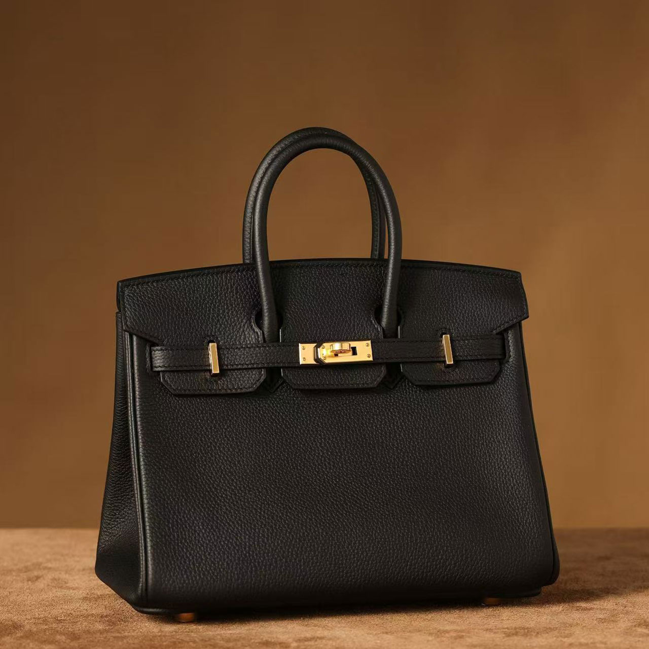 Herm è s Birkin 25 Black Togo Leather Gold Buckle Platinum Bag
