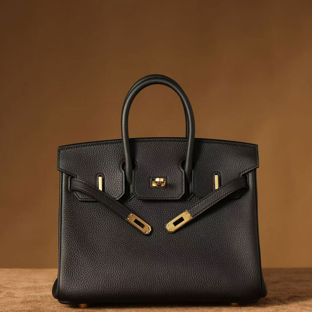 Herm è s Birkin 25 Black Togo Leather Gold Buckle Platinum Bag