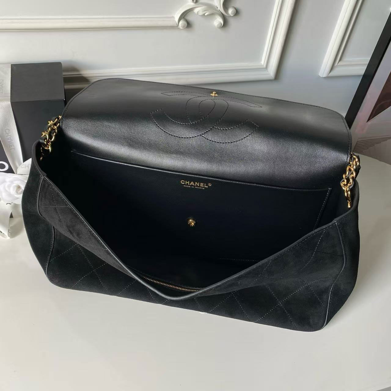 CHANEL black suede diamond grid retro gold chain large CF tote bag