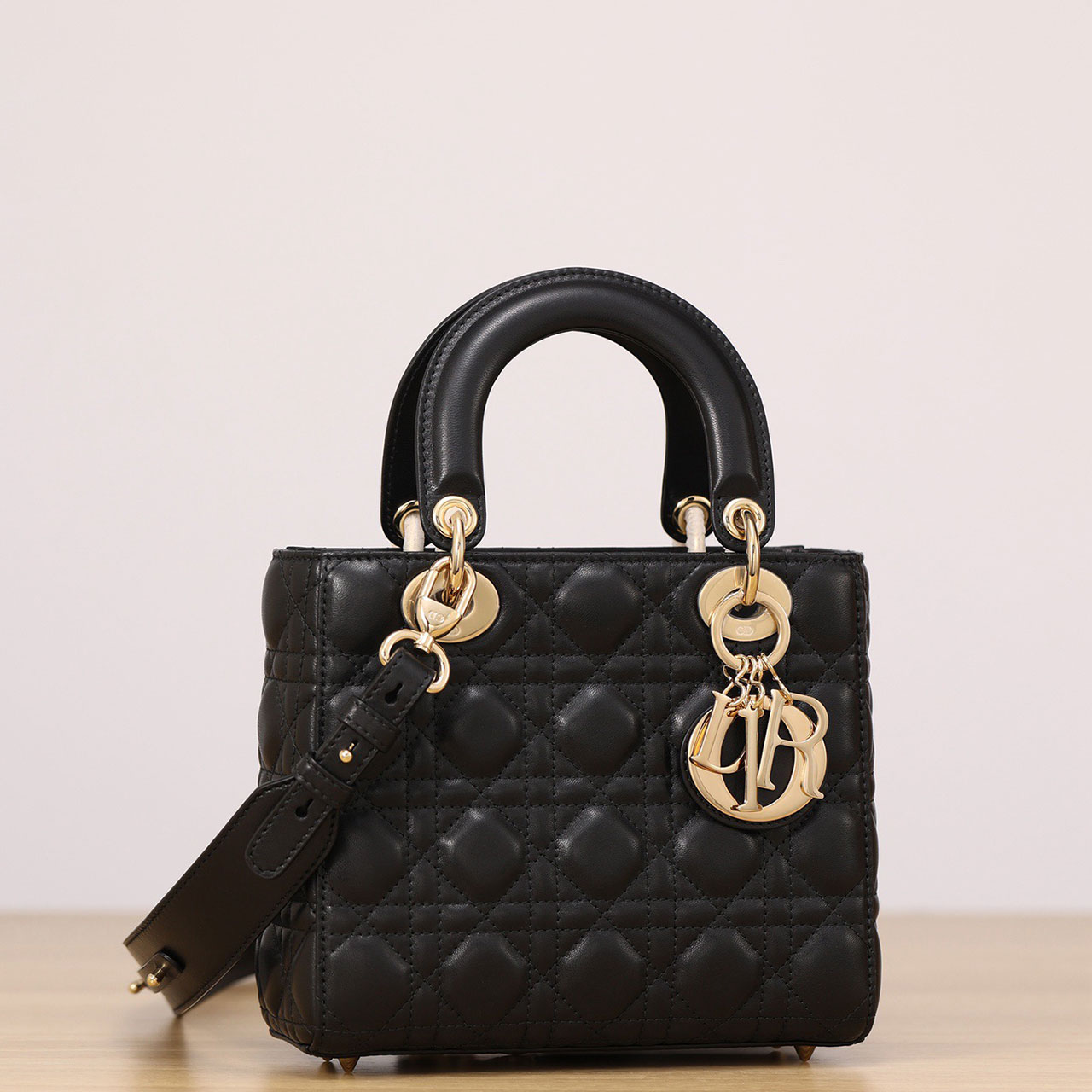 Dior Lady Dior Black Sheepskin Gold Buckle Four Grid Concubine Bag