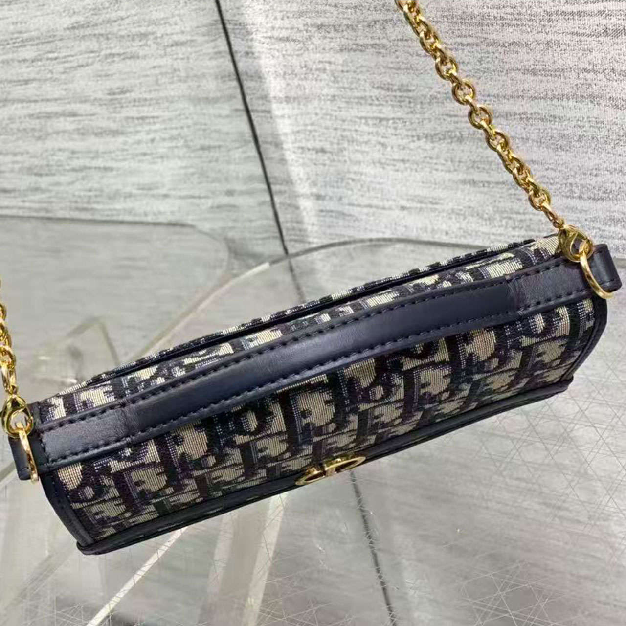 Dior 30 Montaigne Vintage Montaigne Handheld Chain Underarm Bag