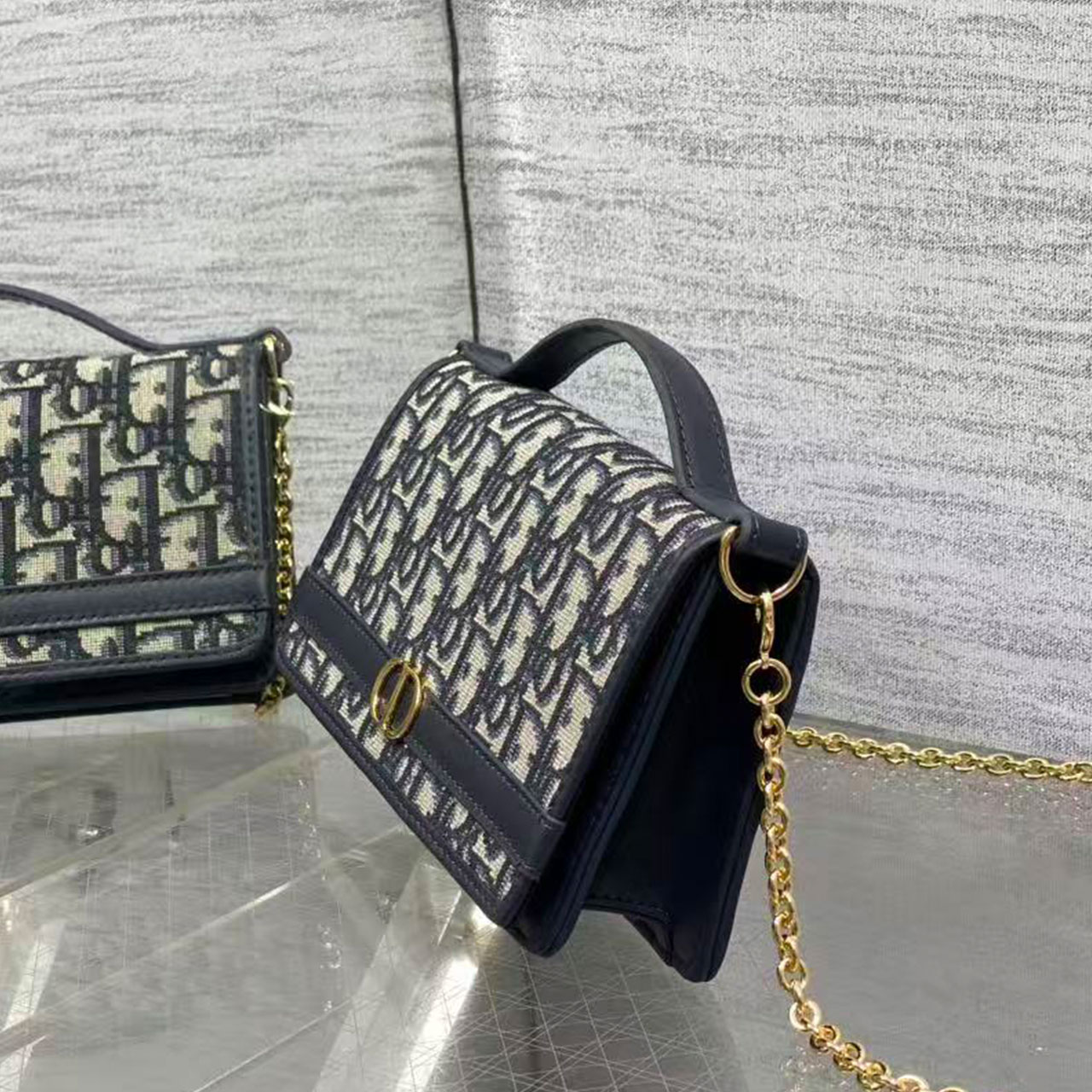 Dior 30 Montaigne Vintage Montaigne Handheld Chain Underarm Bag