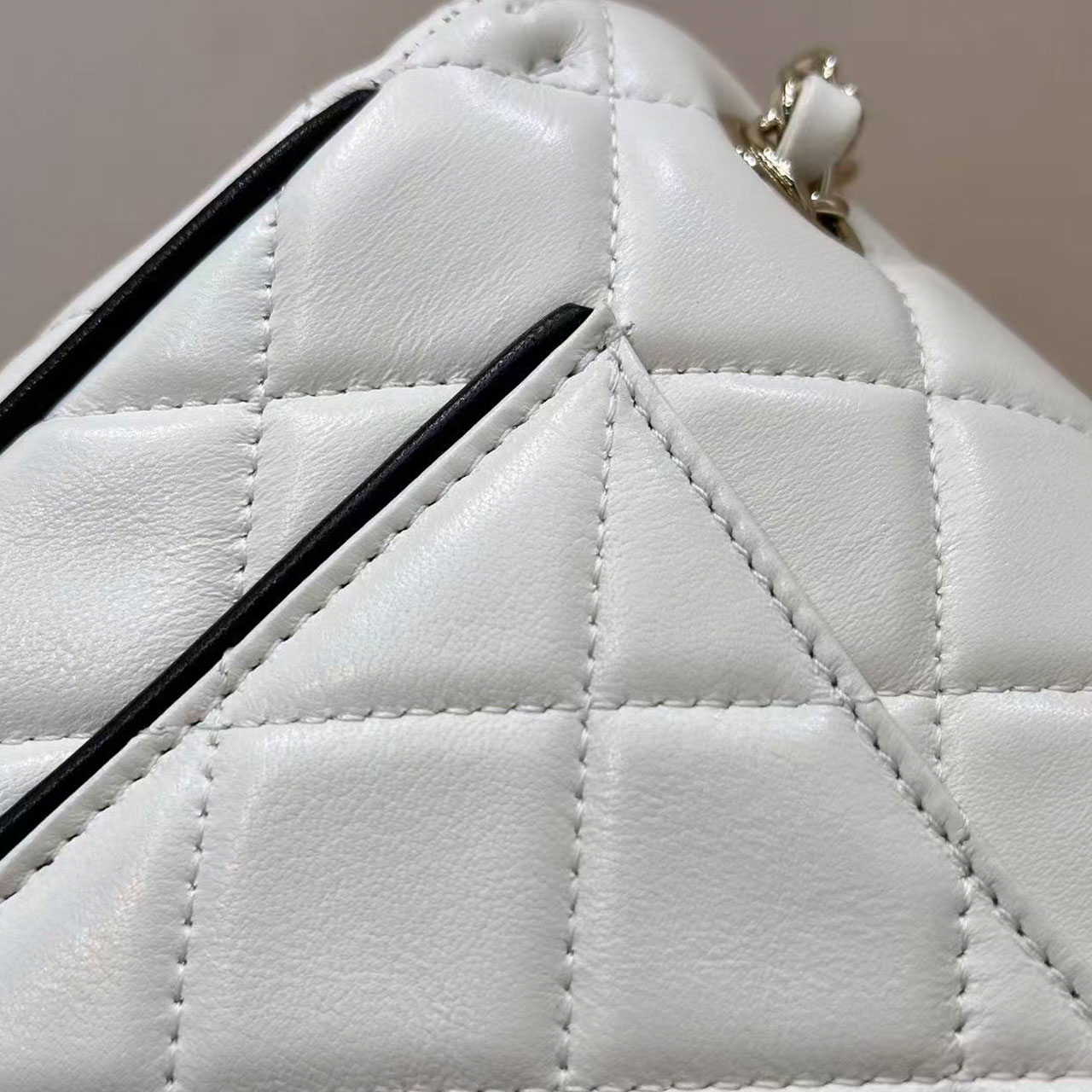 CHANEL Aries leather black rolled edge silver buckle Classic Flap small diamond grid bag
