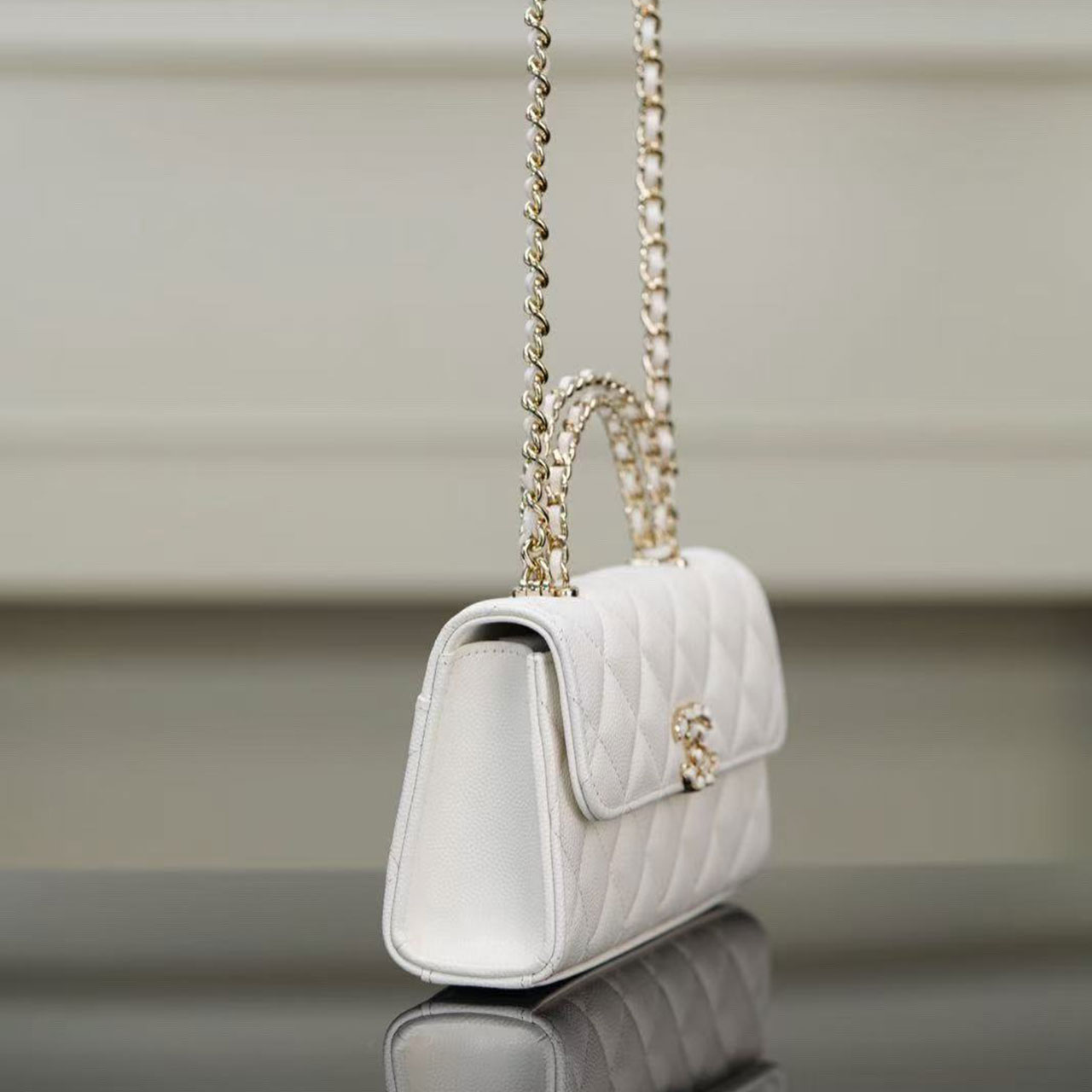 CHANEL white caviar diamond grid hand-held chain WOC long crossbody bag