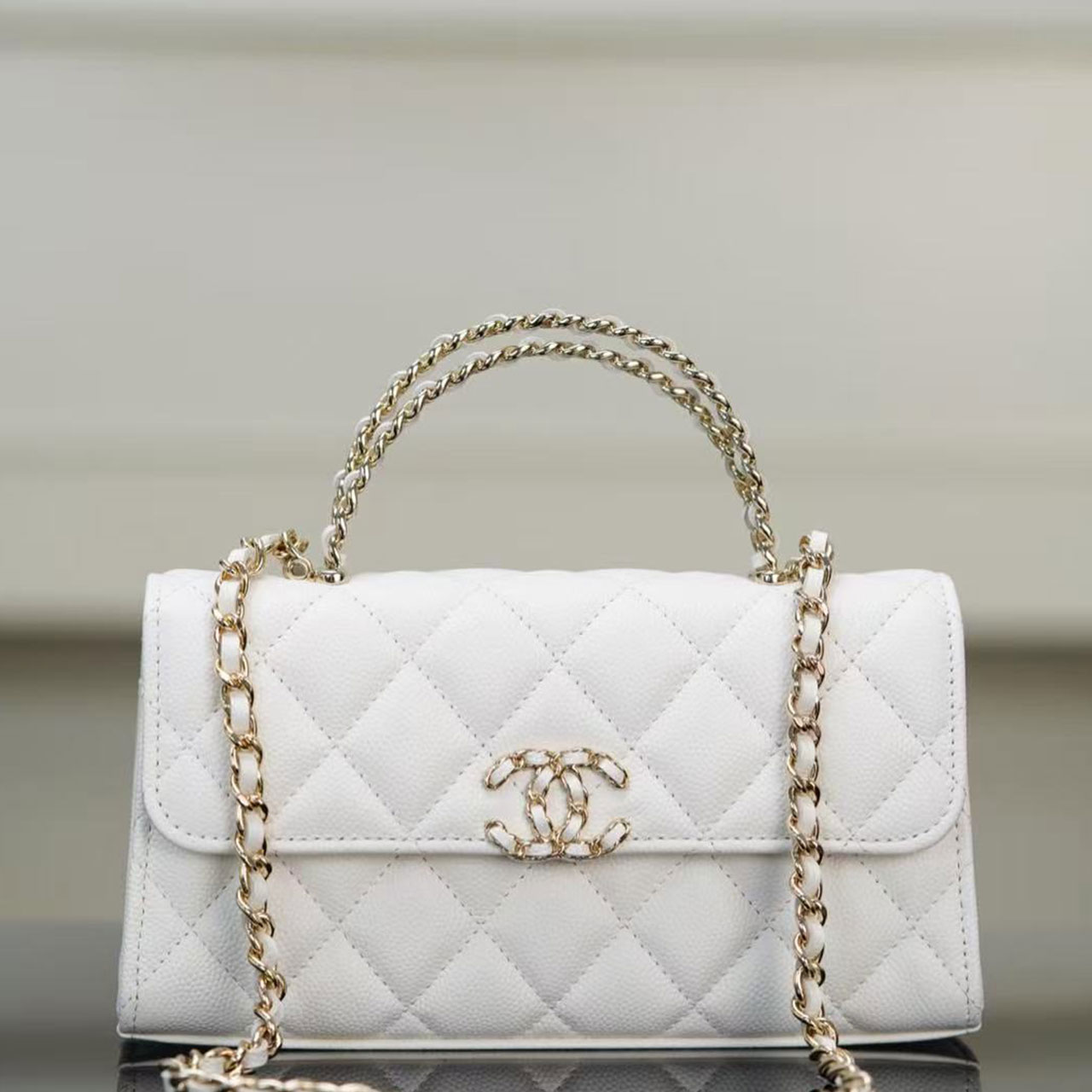 CHANEL white caviar diamond grid hand-held chain WOC long crossbody bag