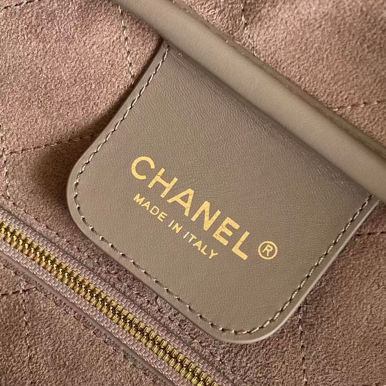 CHANEL Black Smooth Leather Gold Label Long Handle Bowling Underarm Bag
