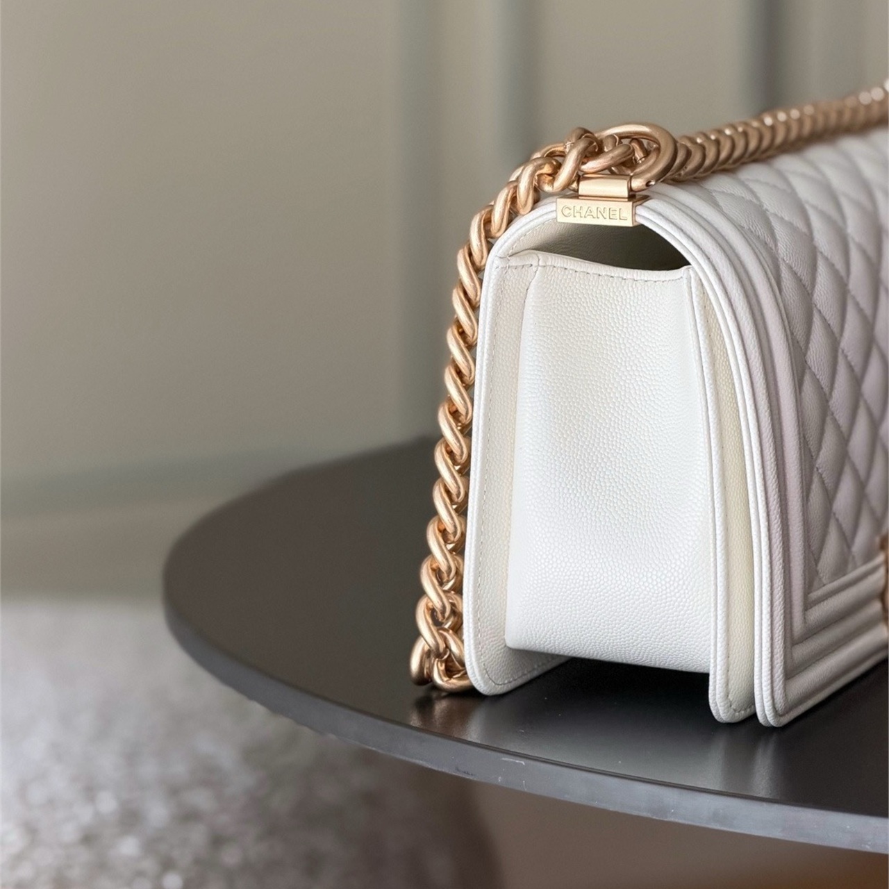 CHANEL beige caviar cowhide vintage gold buckle Leboy medium chain bag