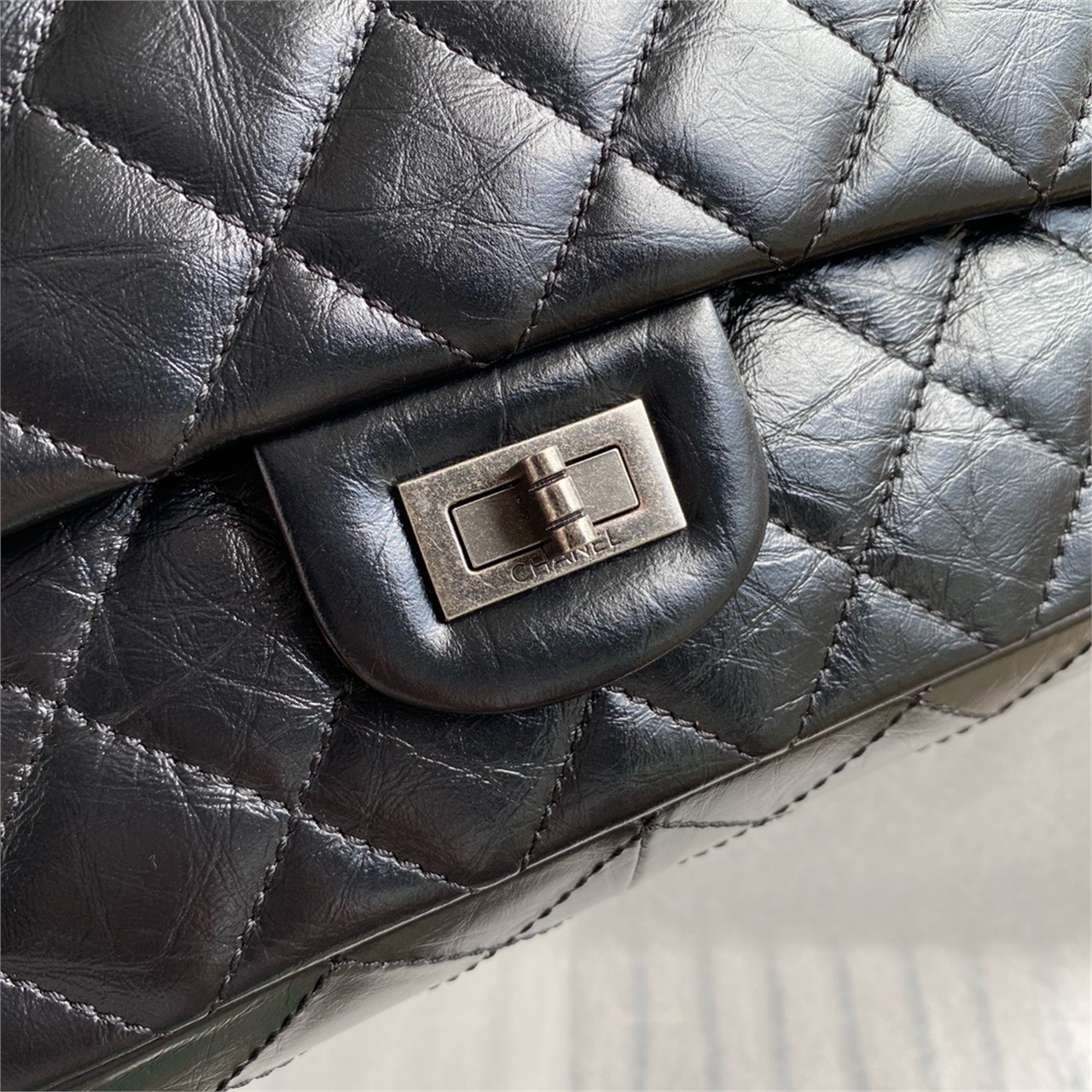 CHANEL black distressed oil wax cowhide silver buckle Leboy medium chain bag