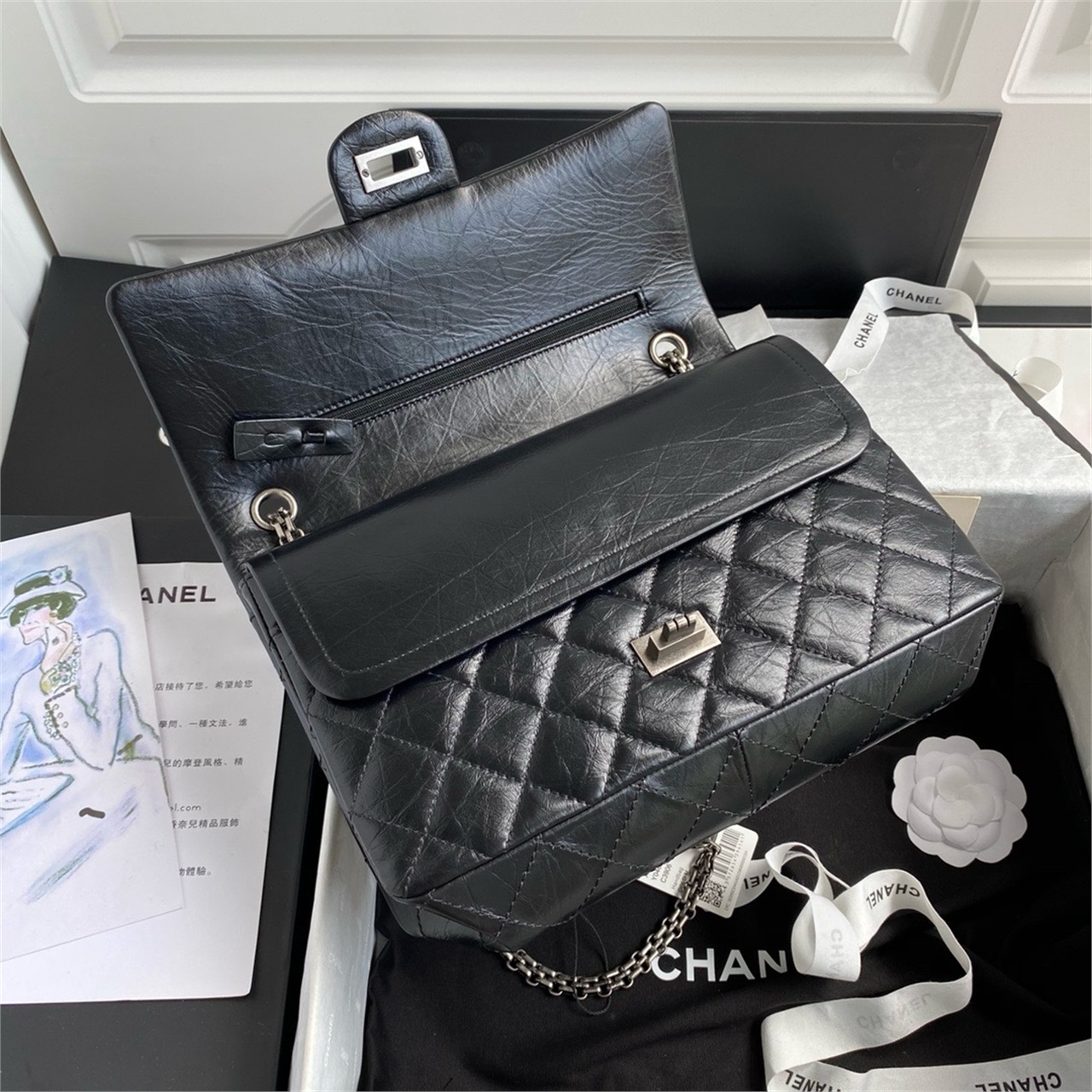 CHANEL black distressed oil wax cowhide silver buckle Leboy medium chain bag