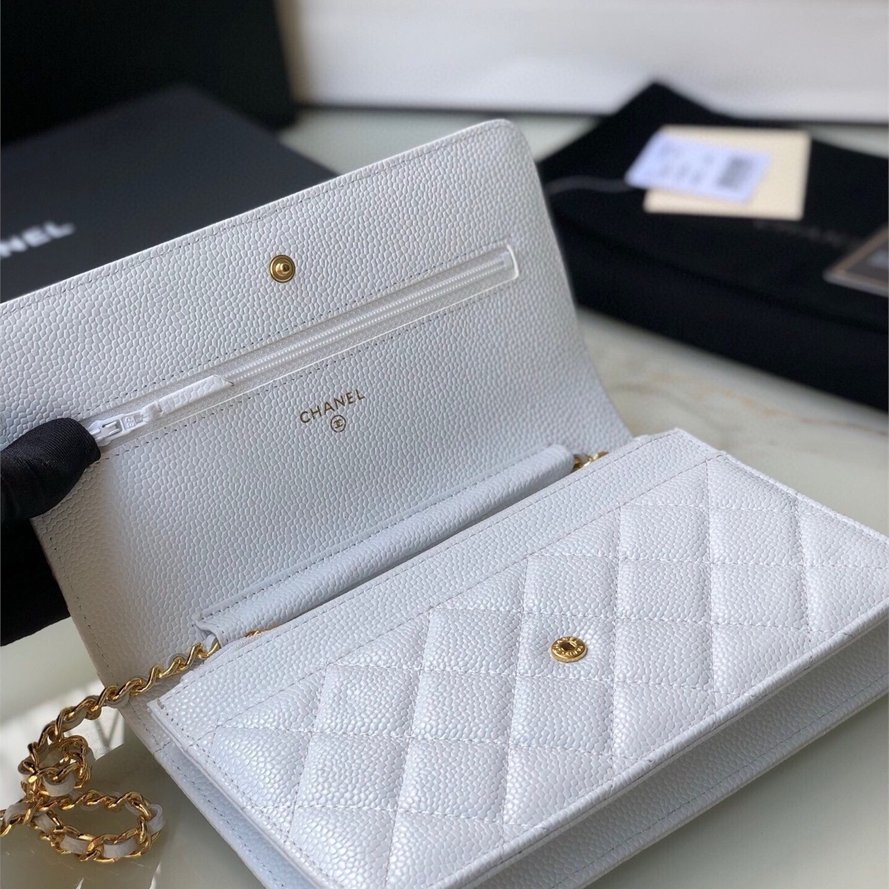 CHANEL white caviar cowhide gold label WOC chain wealth bag