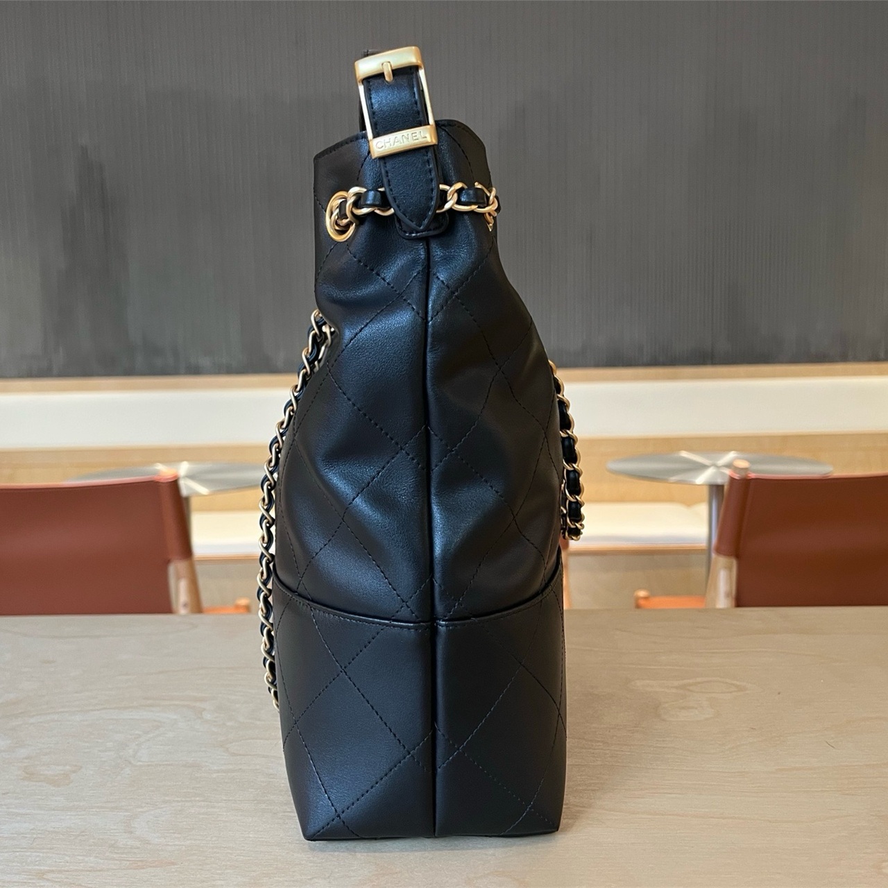 CHANEL black glossy cowhide diamond grid double chain tote shopping bag