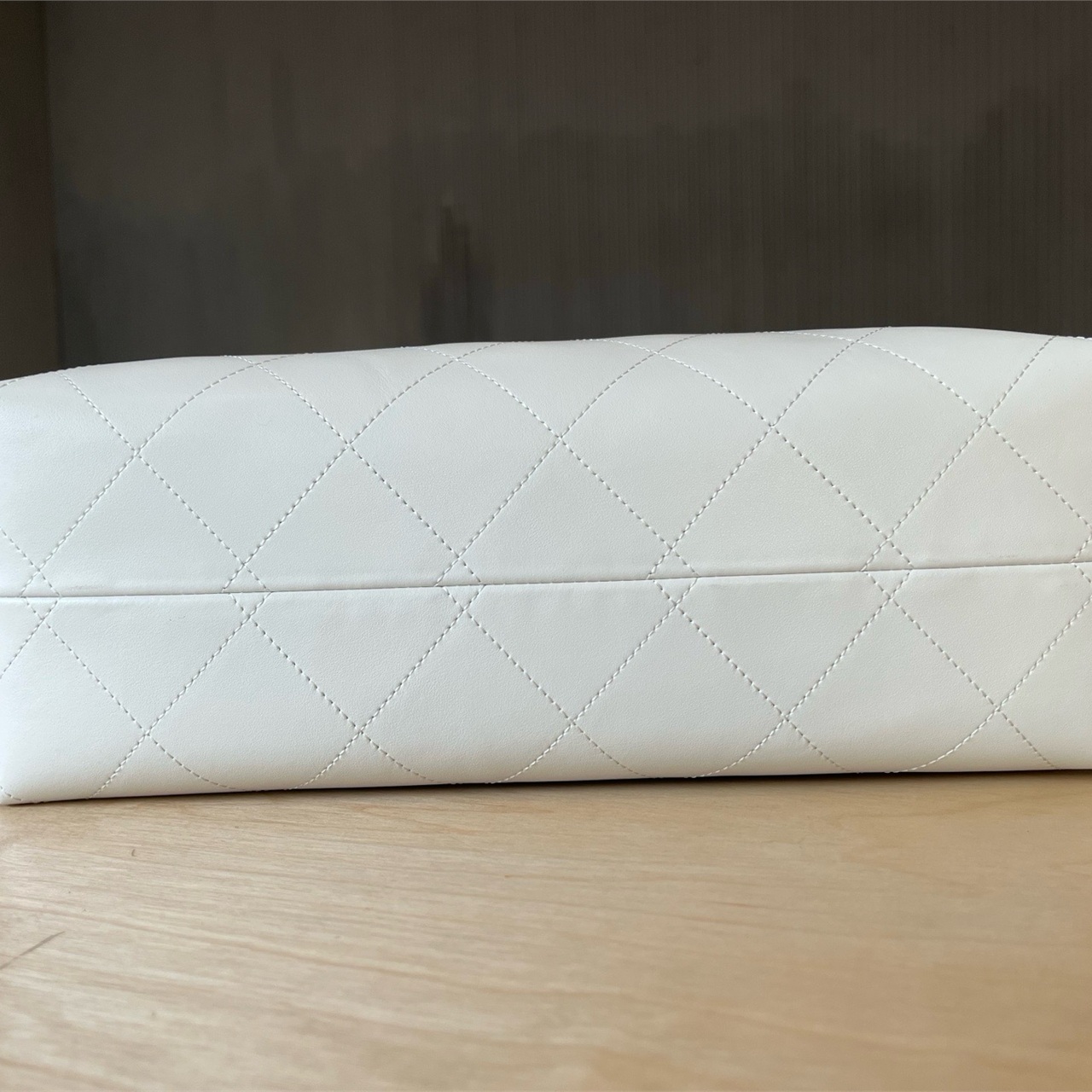CHANEL Milk White Smooth Leather Diamond Grid Double Chain Tote Commuter Bag