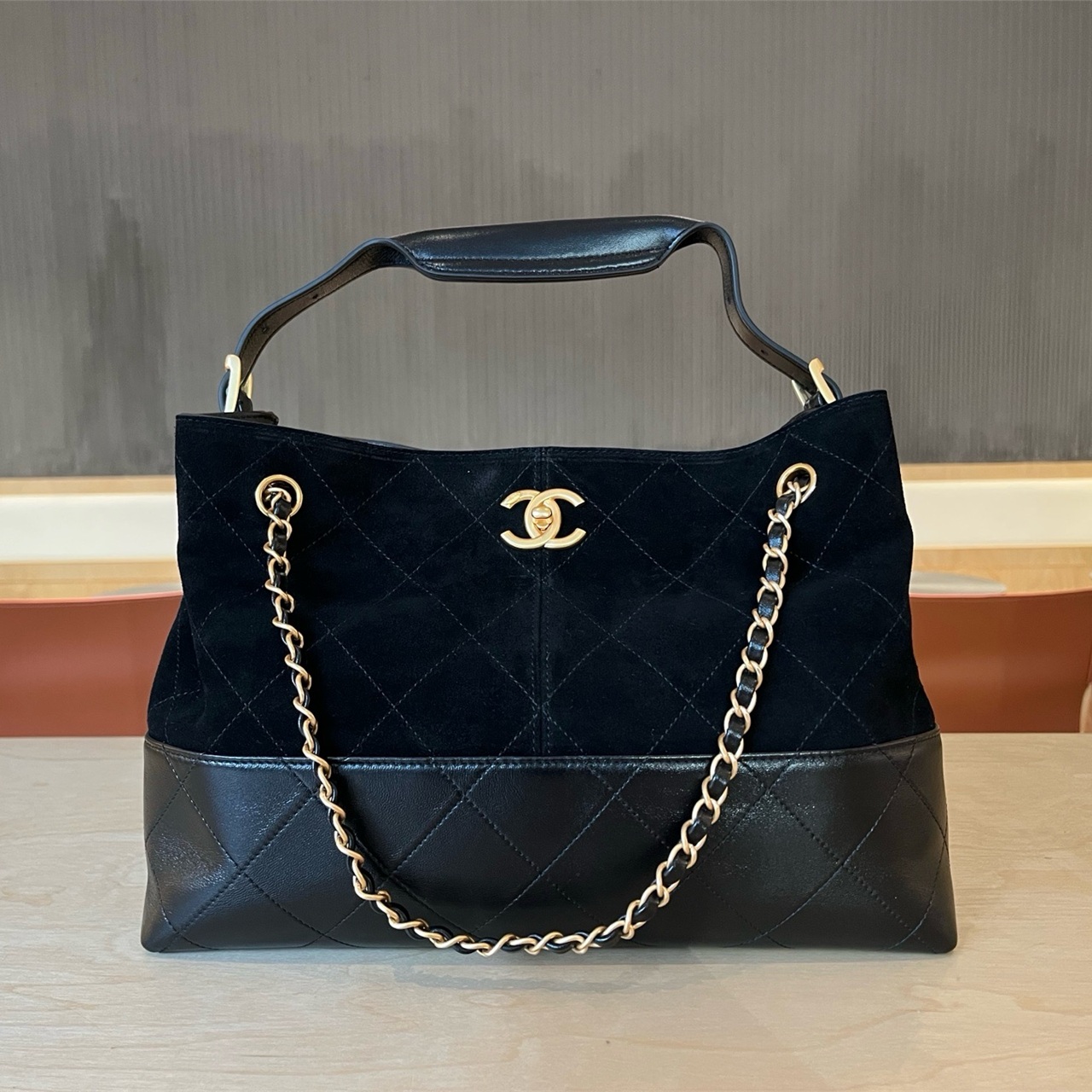 CHANEL Milk White Smooth Leather Diamond Grid Double Chain Tote Commuter Bag