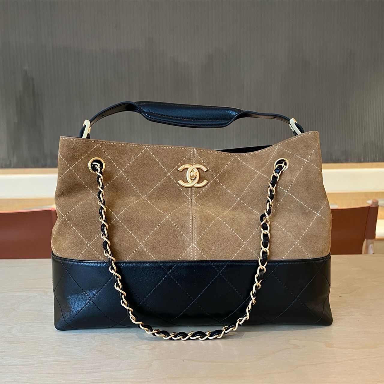 CHANEL Milk White Smooth Leather Diamond Grid Double Chain Tote Commuter Bag