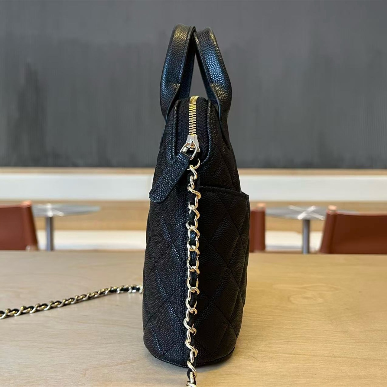CHANEL Black Caviar Cowhide Vertical Handheld Shoulder Cross Shoulder Small Backpack