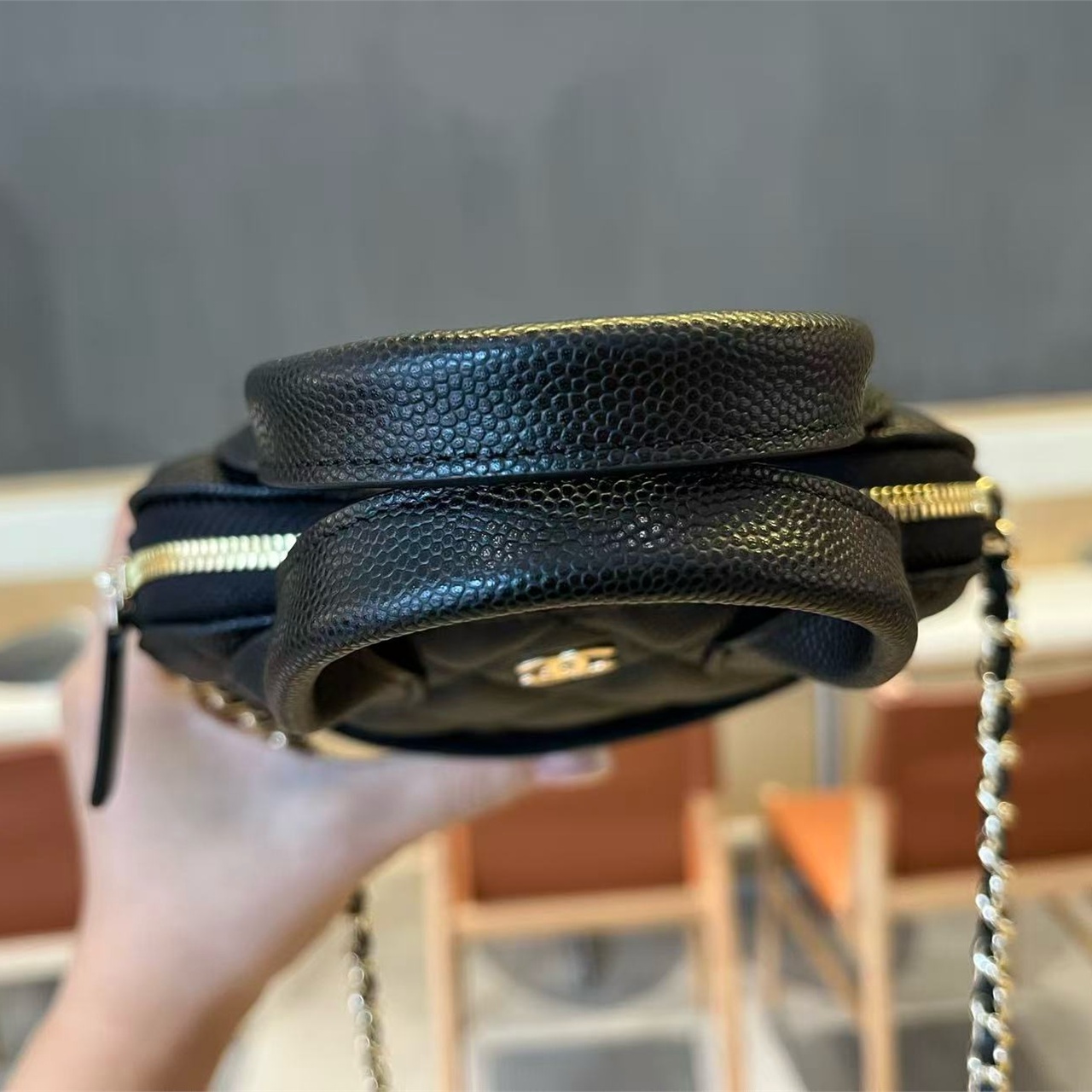 CHANEL Black Caviar Cowhide Vertical Handheld Shoulder Cross Shoulder Small Backpack