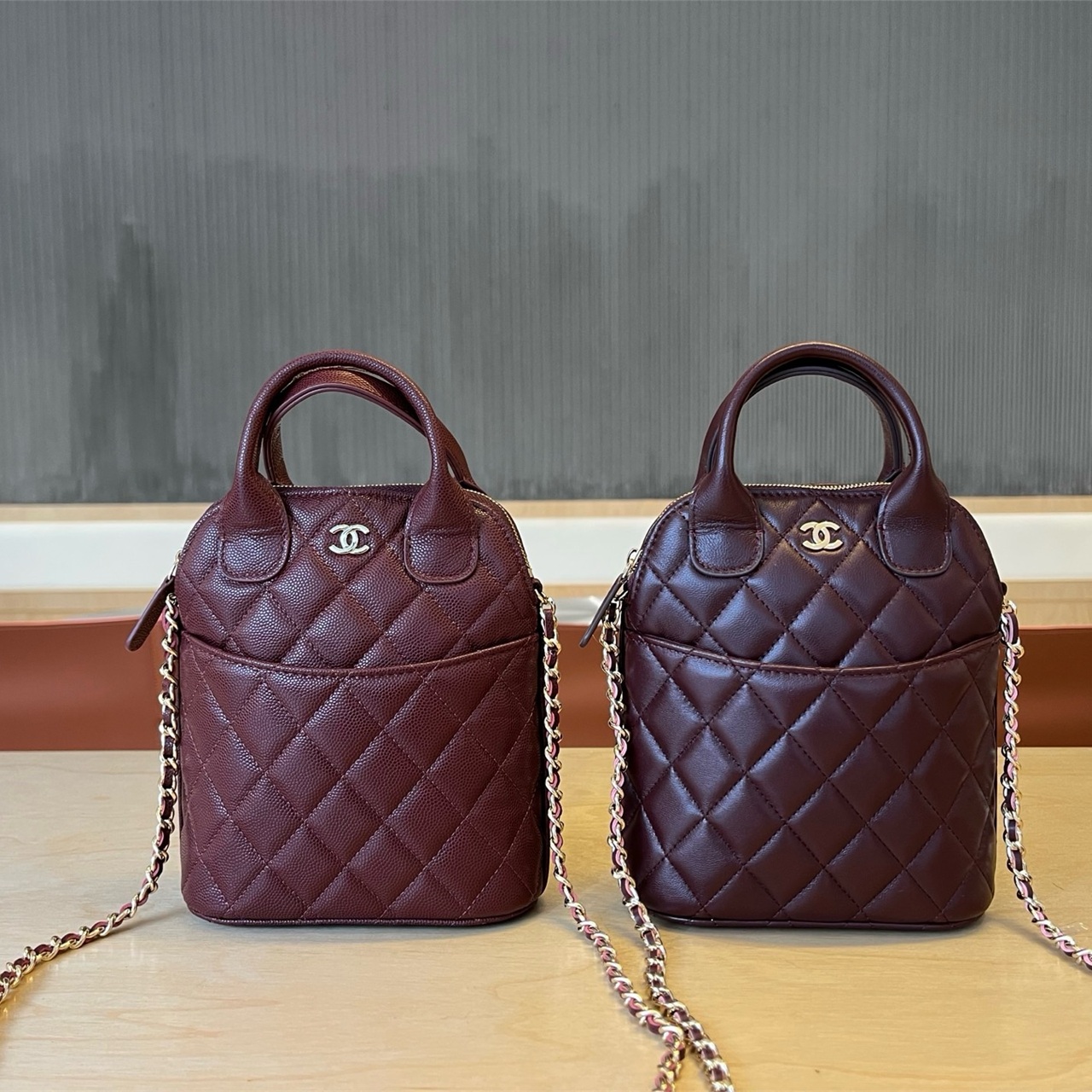 CHANEL Black Caviar Cowhide Vertical Handheld Shoulder Cross Shoulder Small Backpack
