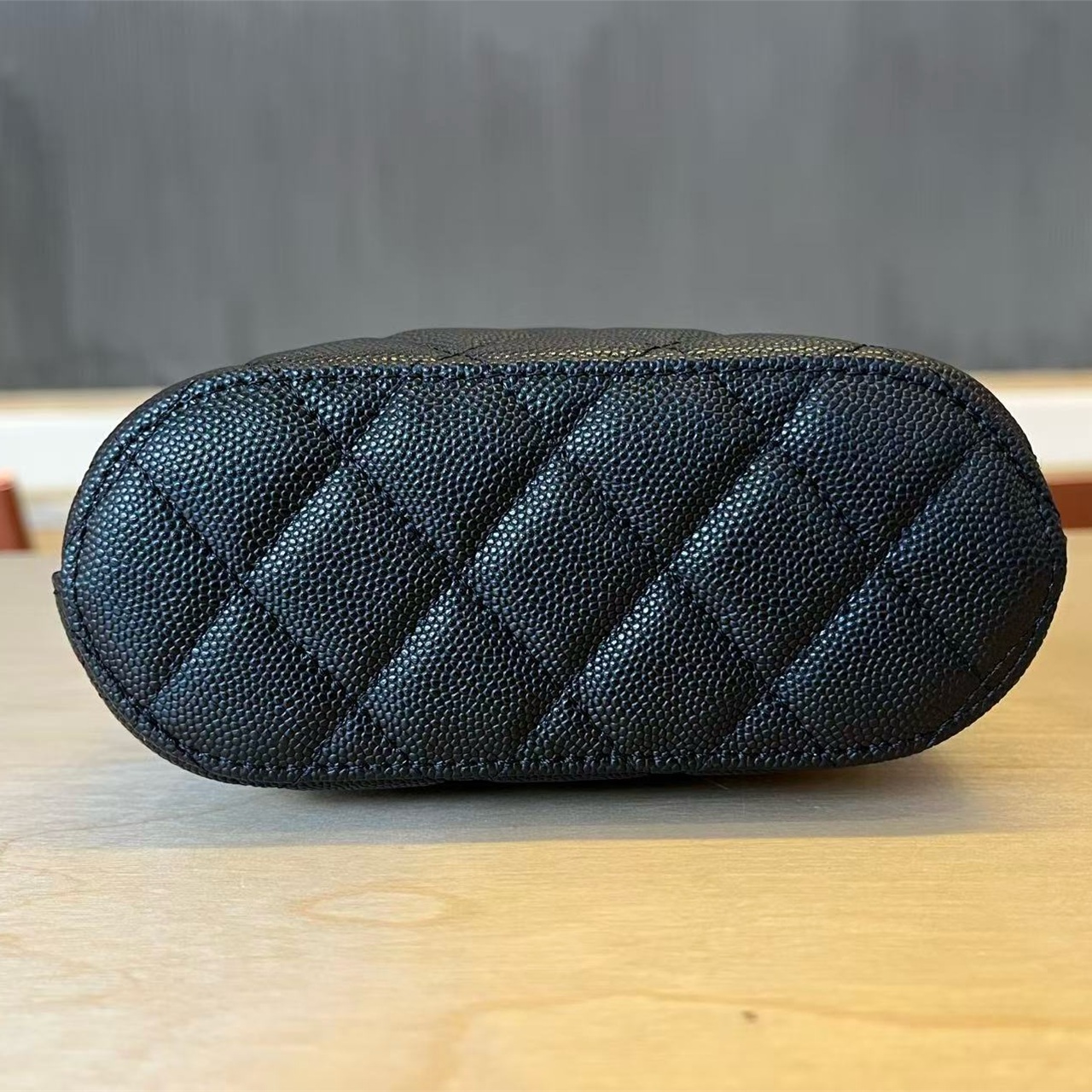 CHANEL Black Caviar Cowhide Vertical Handheld Shoulder Cross Shoulder Small Backpack