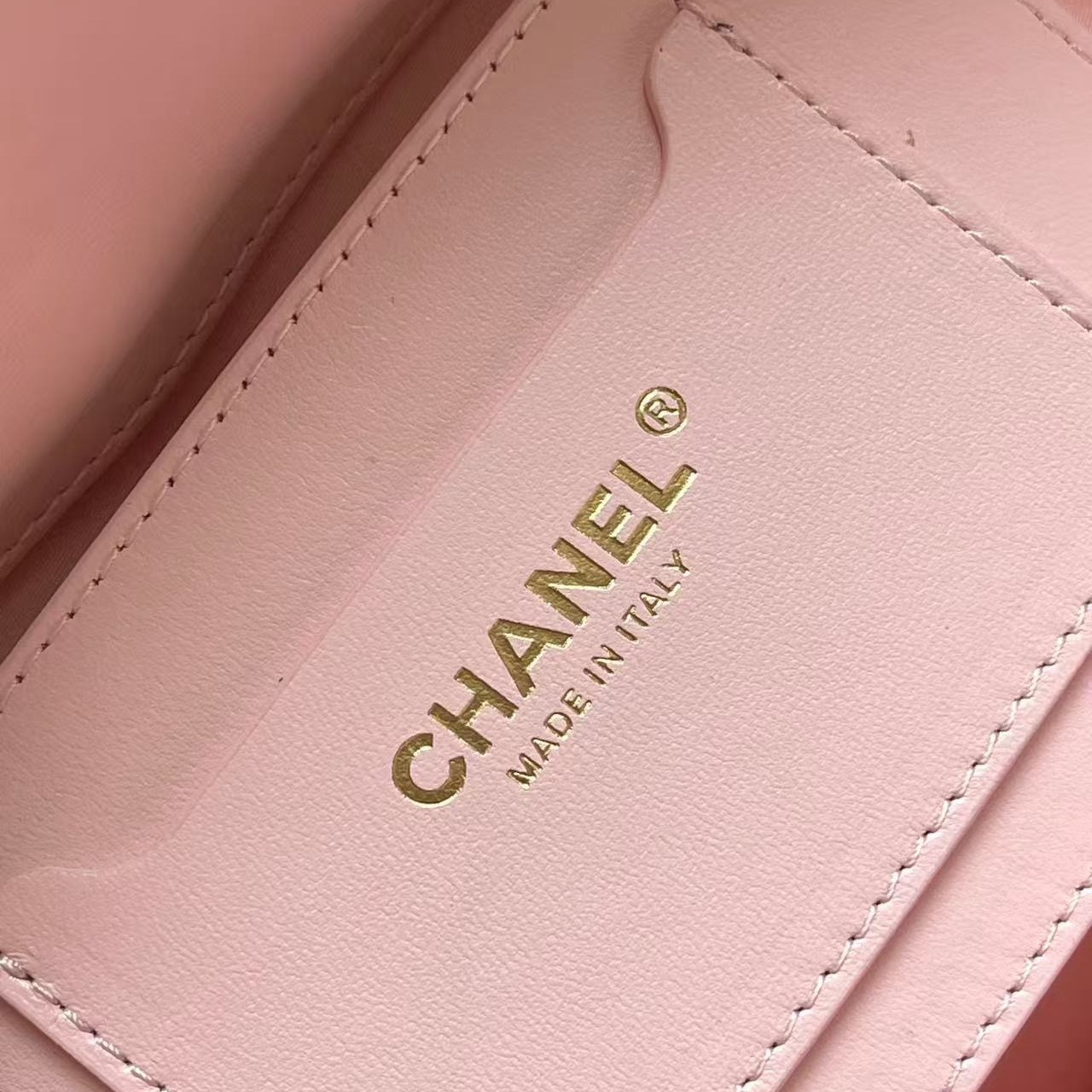 CHANEL light pink shiny leather woven mother and child tote bag