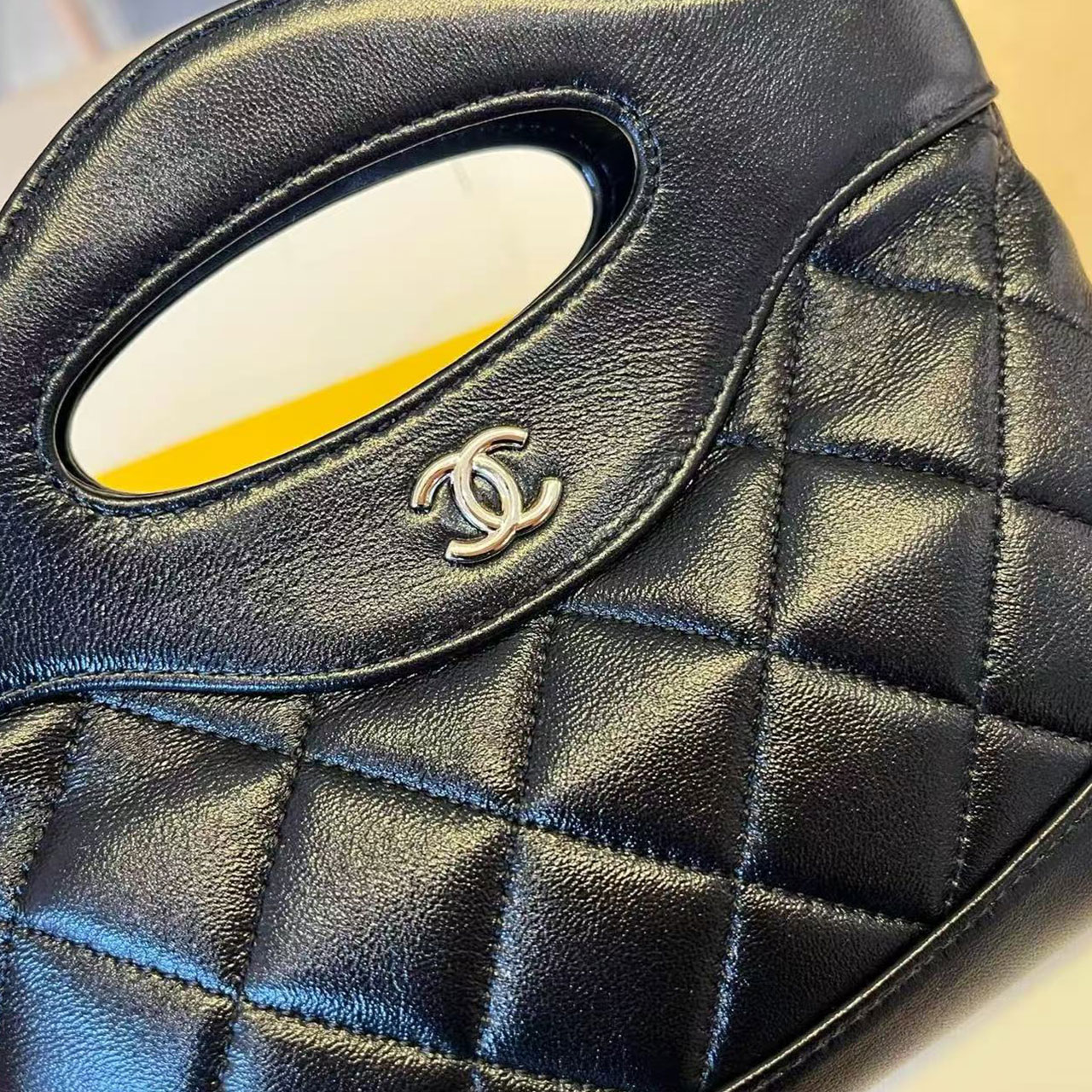 CHANEL Black Soft Light Sheepskin Hollow Handheld Diamond Grid Crossover Tote Bag