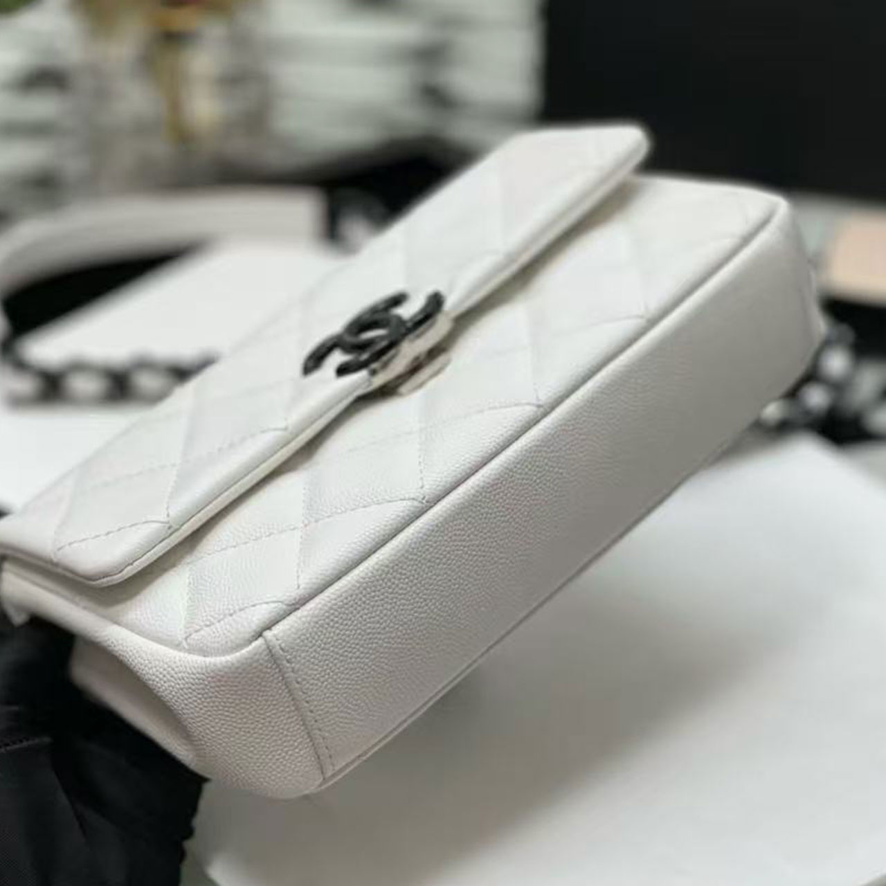 CHANEL Milk White Soft Light Sheepskin Gun Black Metal Diamond Grid CF Flip Chain Bag