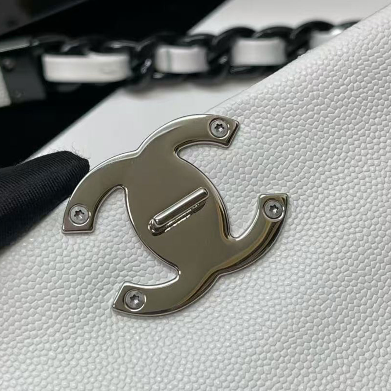 CHANEL Milk White Soft Light Sheepskin Gun Black Metal Diamond Grid CF Flip Chain Bag
