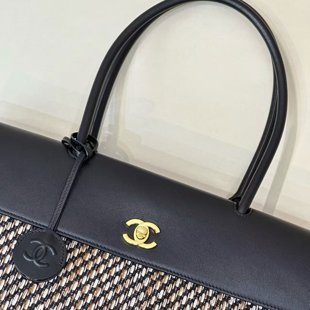 Chanel Classic Handle Tote tweed commuting tote bag
