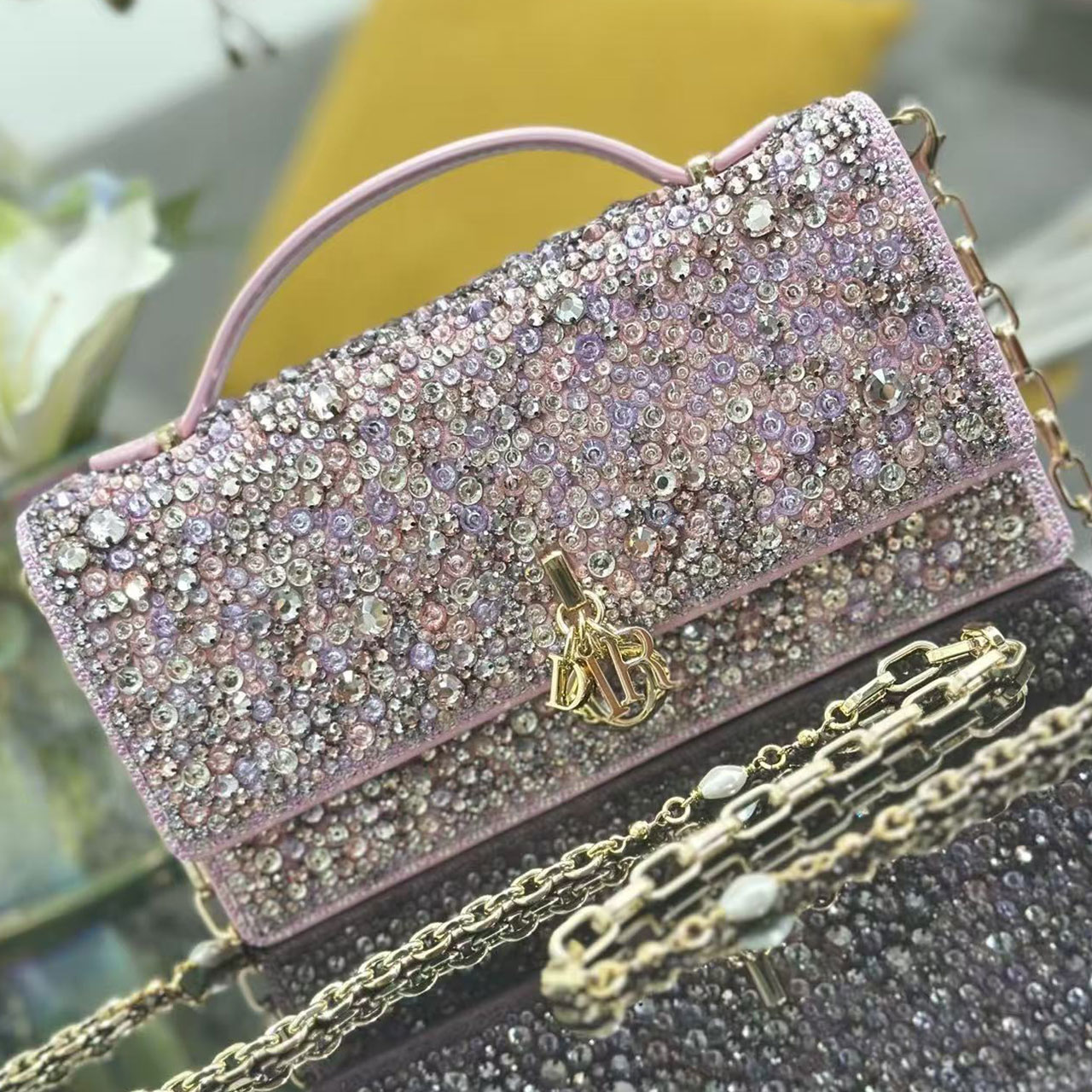 Miss Dior Embroidered Light Purple Pearl Diamond, New Product in Chain Bag Series