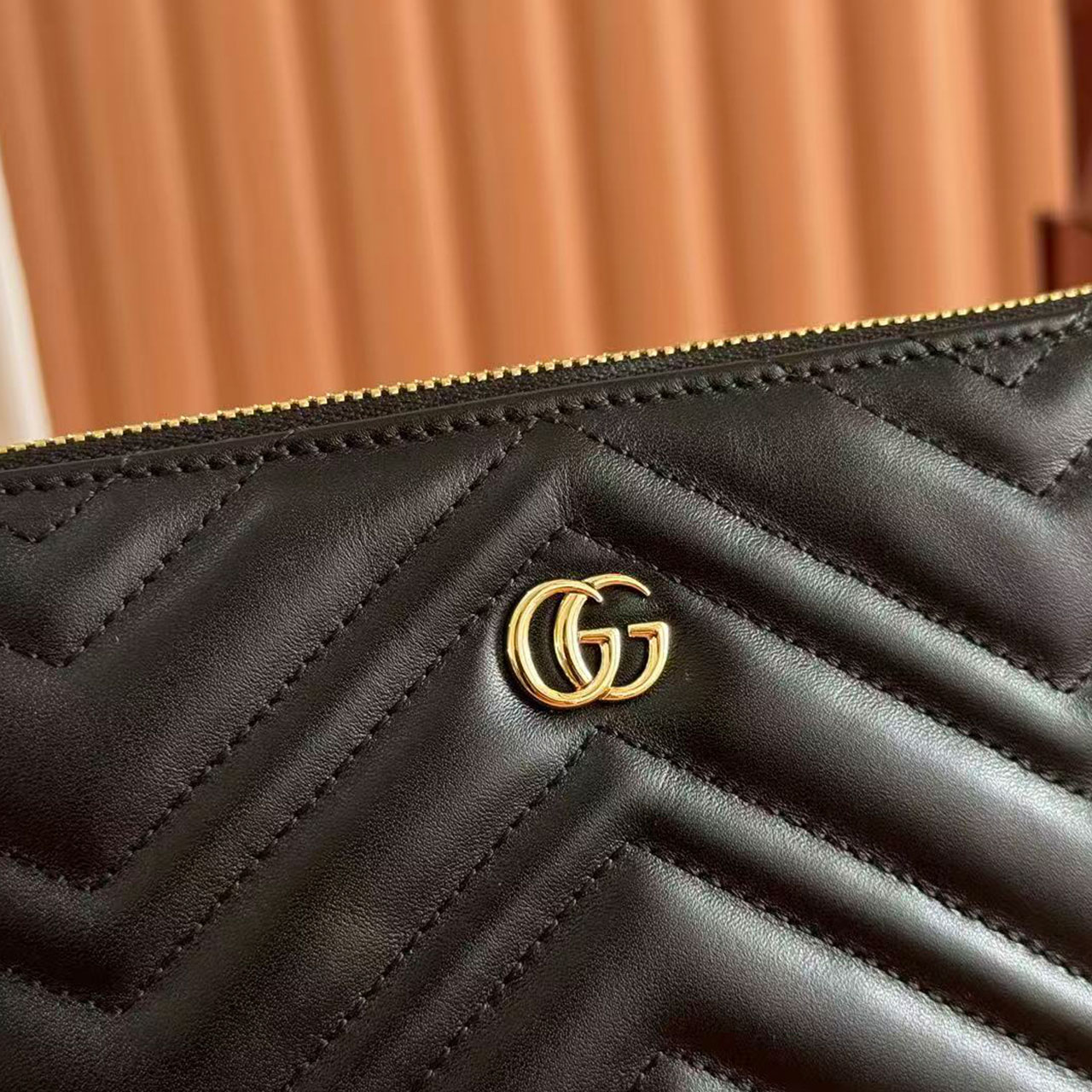 Gucci GG Marmont V-Quilted Chain Clutch Crossbody Bag