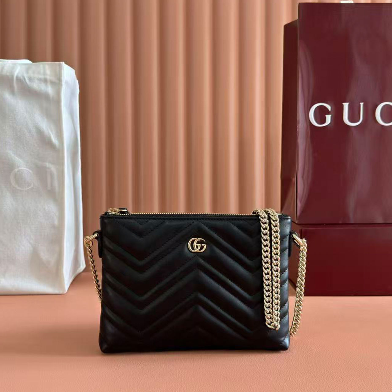 Gucci GG Marmont V-Quilted Chain Clutch Crossbody Bag