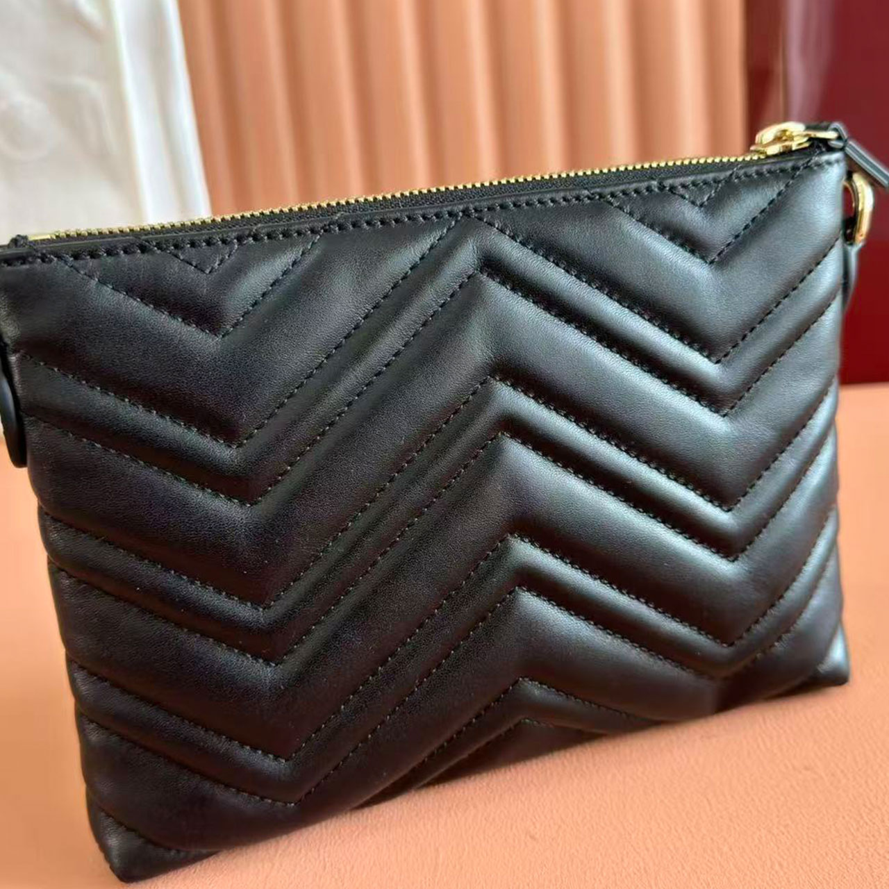 Gucci GG Marmont V-Quilted Chain Clutch Crossbody Bag