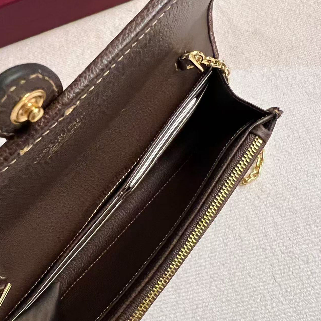 Gucci Jackie 1961 GG Supreme Chain Wallet Crossbody Bag
