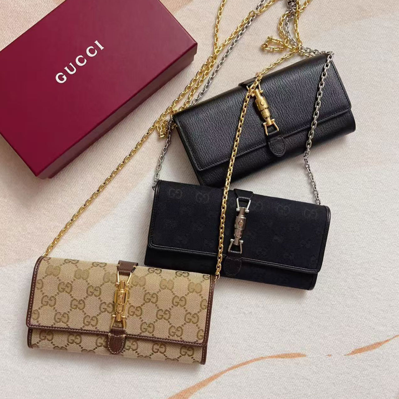 Gucci Jackie 1961 GG Supreme Chain Wallet Crossbody Bag