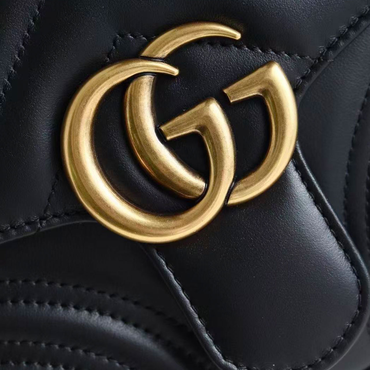 Gucci GG Marmont Mini Top Handle Shoulder Bag