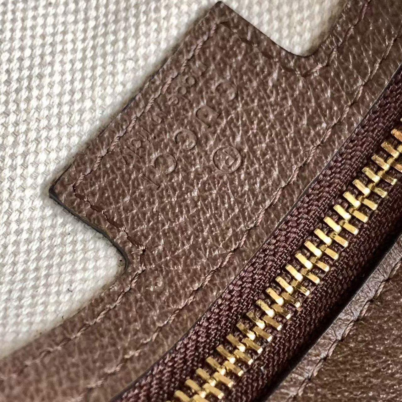 Gucci Blondie GG Supreme Shoulder Bag