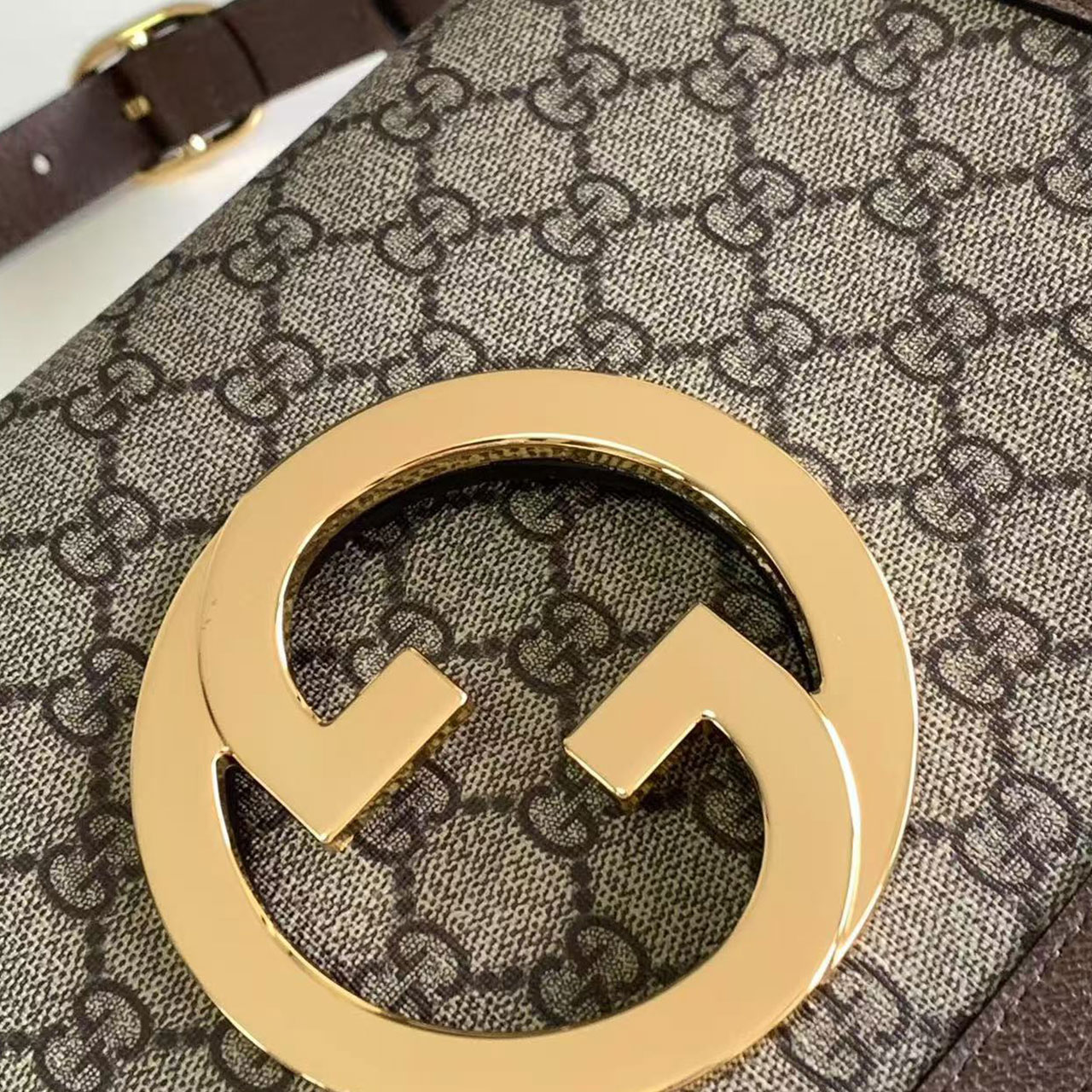 Gucci Blondie GG Supreme Shoulder Bag